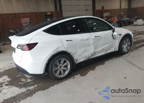 2022 Tesla Model Y Long Range Dual Motor All-Wheel Drive from USA, damaged, VIN 7SAYGDEE4NA009626